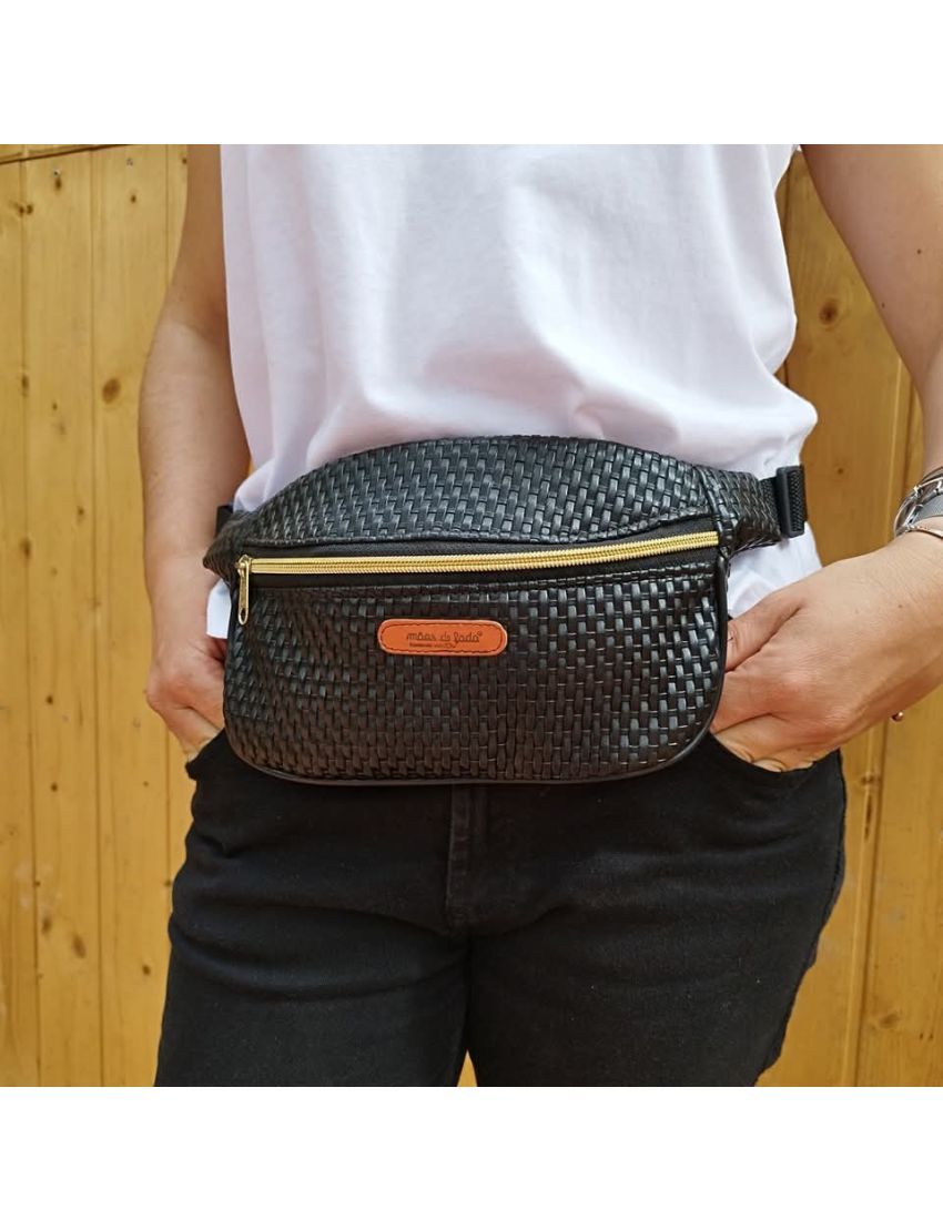 Bolsa de Cintura - Preto/Dourado