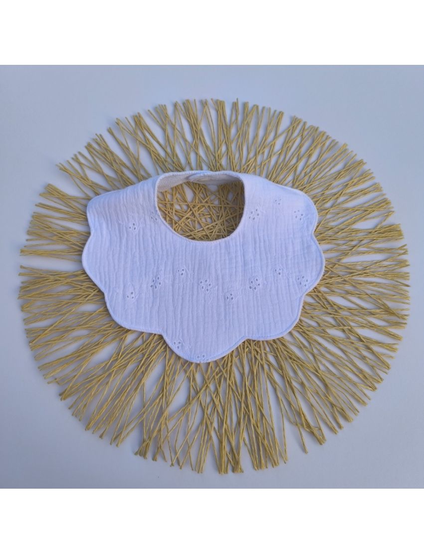 Babete Flor - Musselina Bordado Inglês Branco 