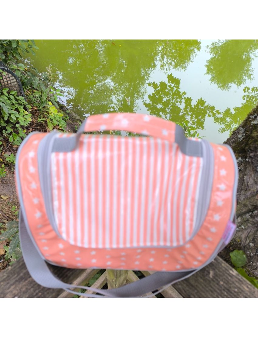 Lancheira Baú - Coral com Estrelas Brancas