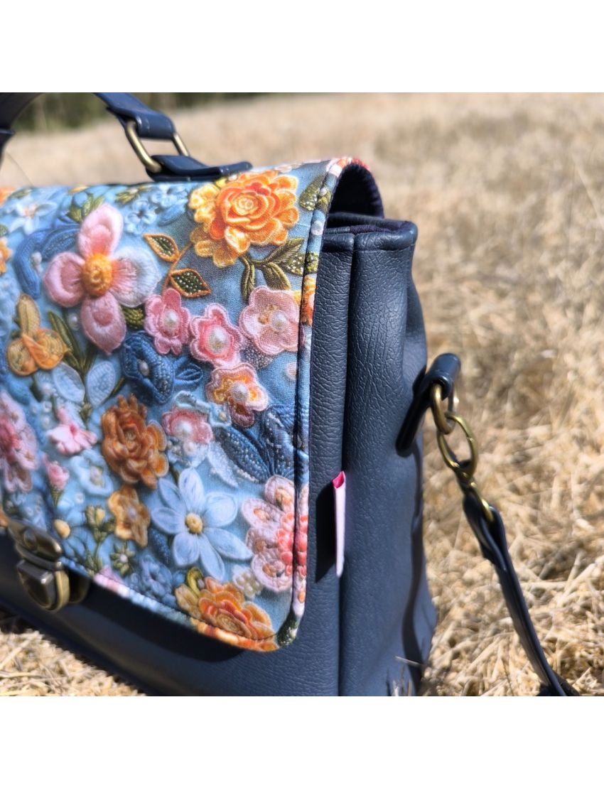 Mala Senhora - Flores 3D