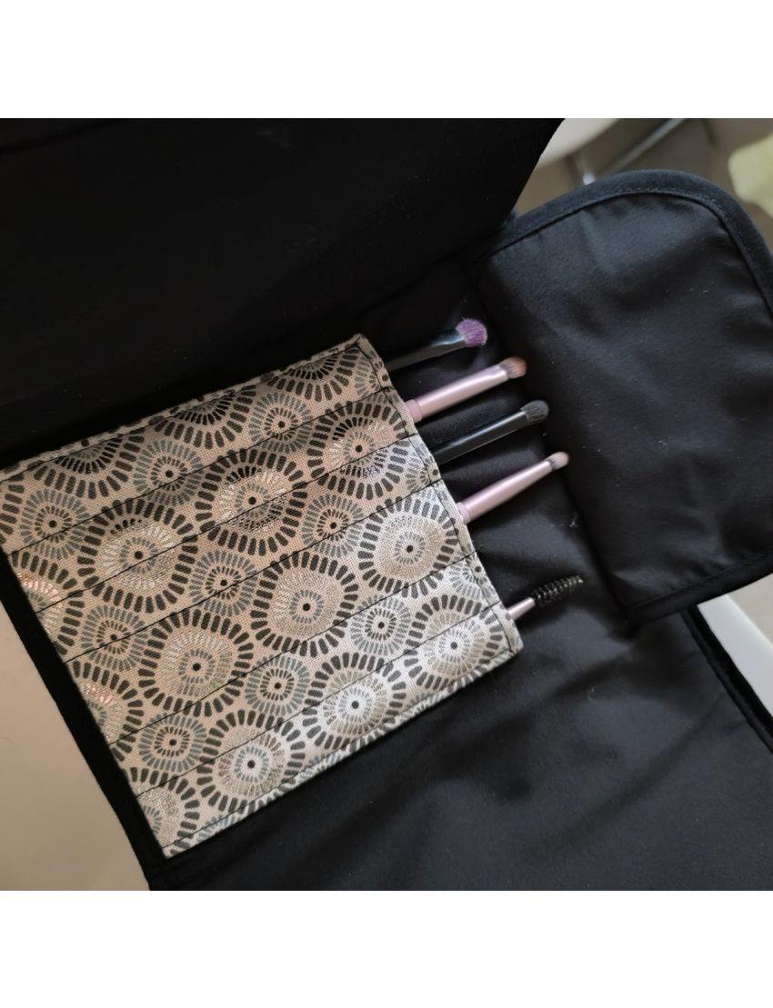 Bolsa Maquilhagem - Preta / Prateado 