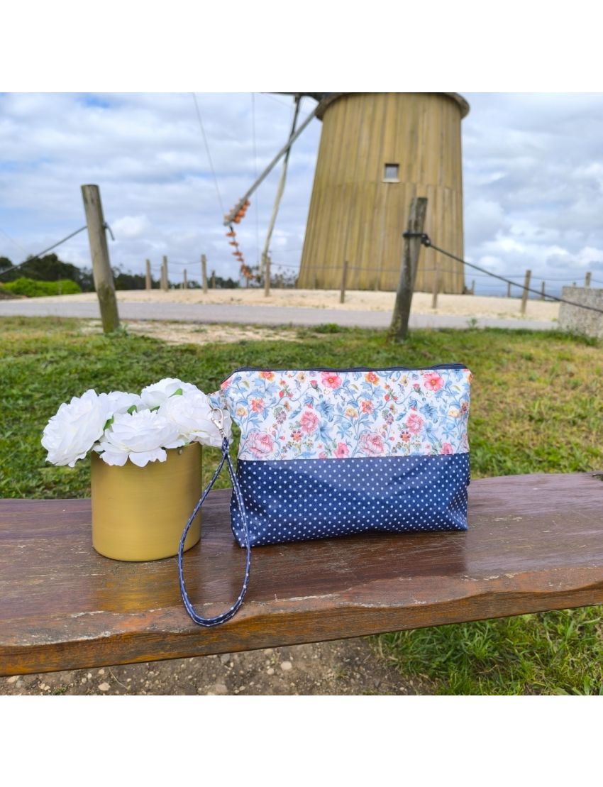 Necessaire Plastificado - Romance Floral