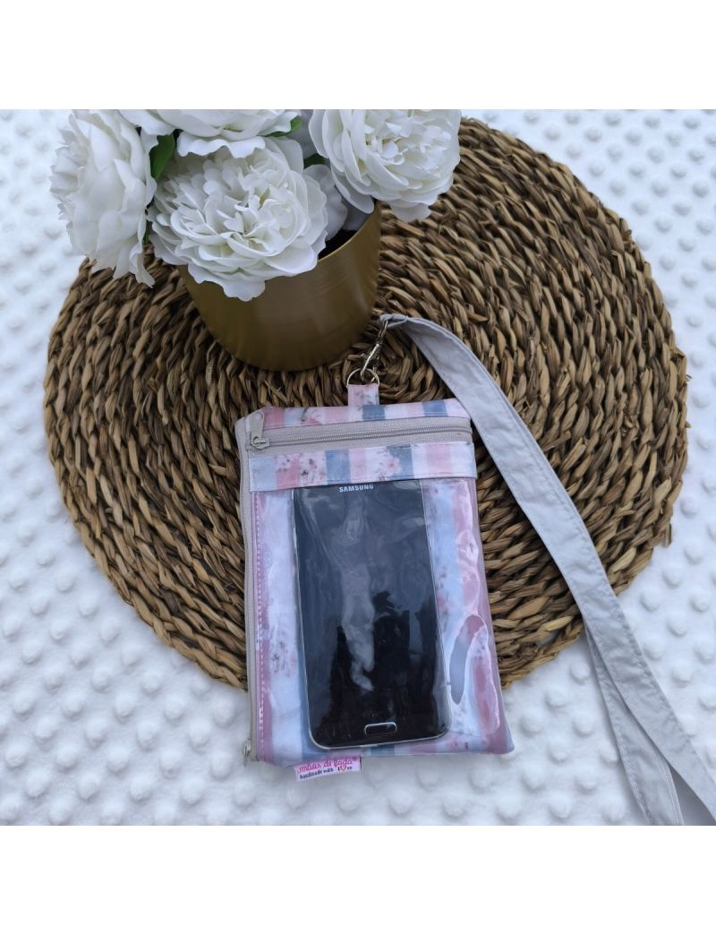 arte da frente da Bolsa 3 em 1. Bolsa transparente com um telemóvel. Fita amovível para colocar ao pescoço. Base e flores como decoração 
